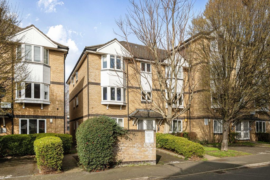 Property photo 2 of 15 External