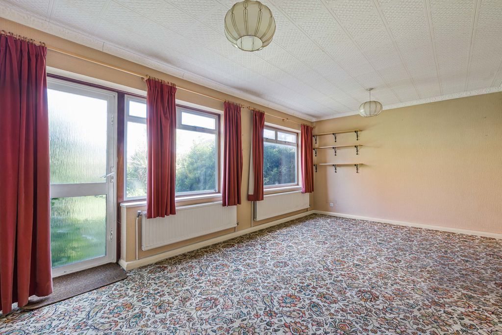 Property photo 3 of 18 Photo 11