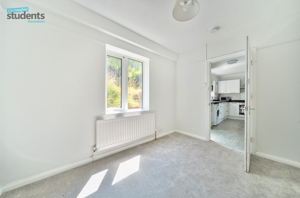 Property photo 3 of 11 5B58Cbb9-908B-49c...