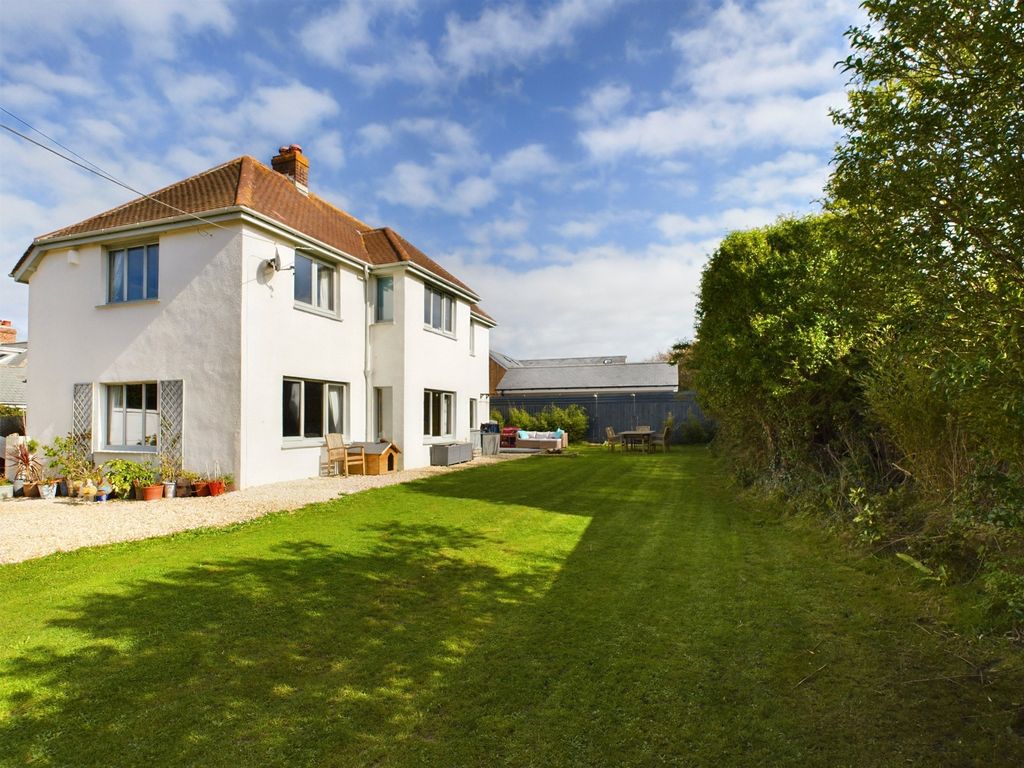 Property photo 1 of 19 Picture No. 24