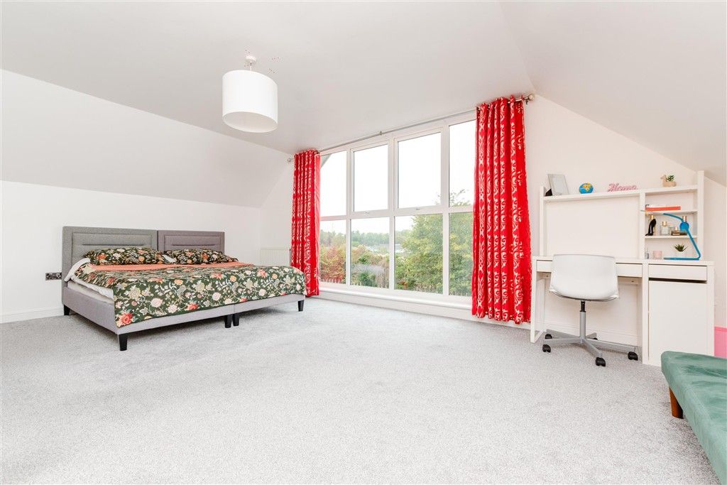 Property photo 2 of 9 Bedroom 1