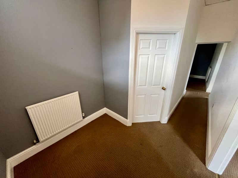 Property photo 3 of 11 Photo 2