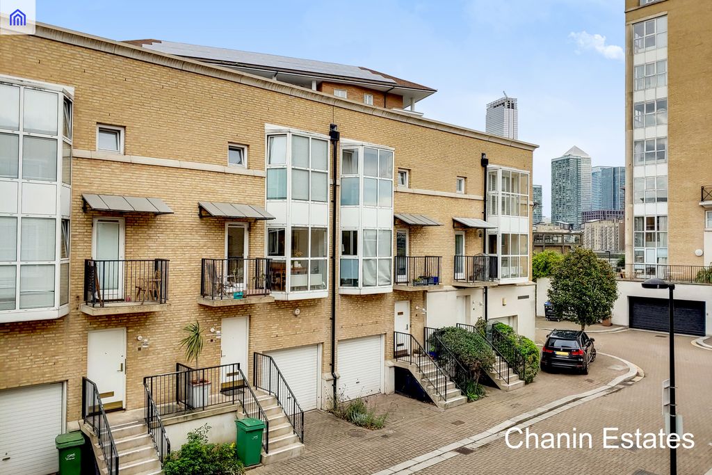 Property photo 1 of 7 10_Balcony 2-1