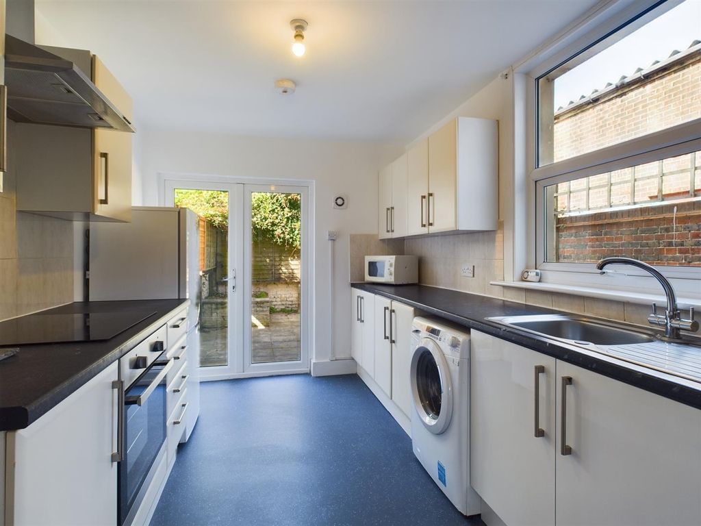 Property photo 3 of 12 Cam02534G0-Pr0420-Still011.Jpg