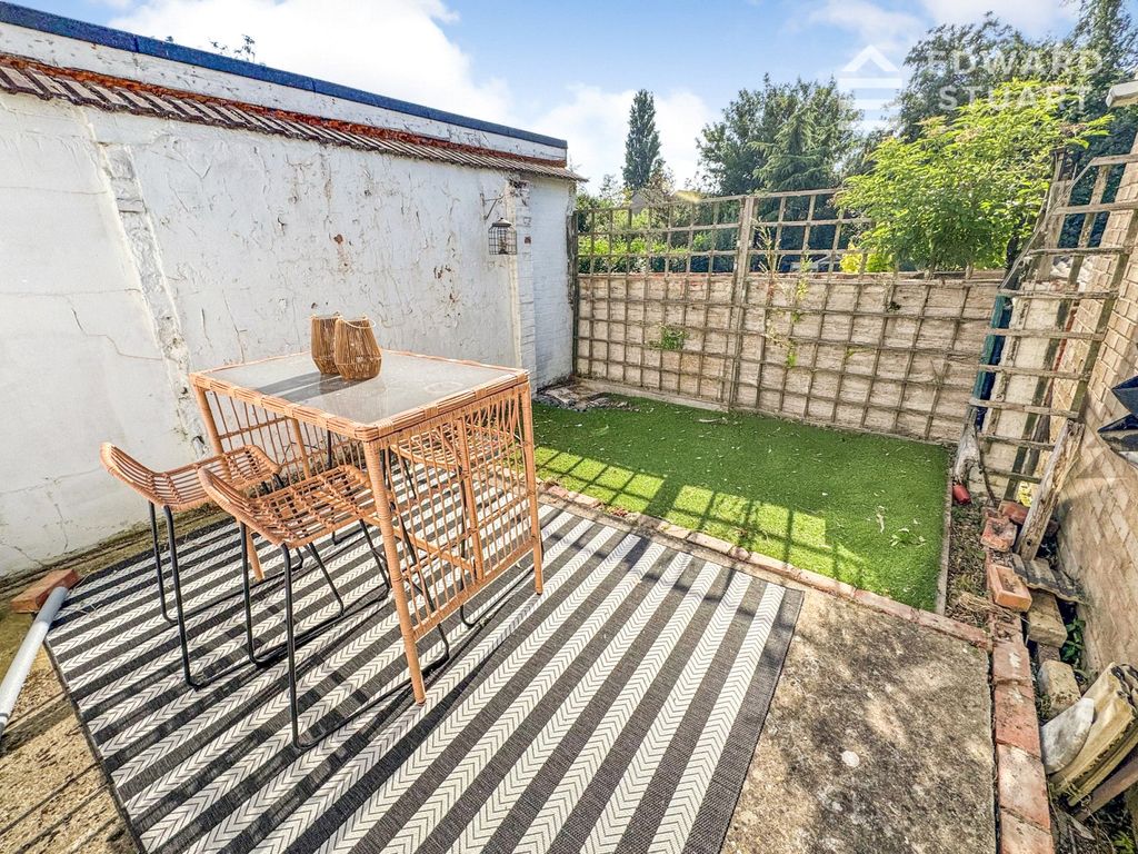 Property photo 2 of 12 Picture No. 02