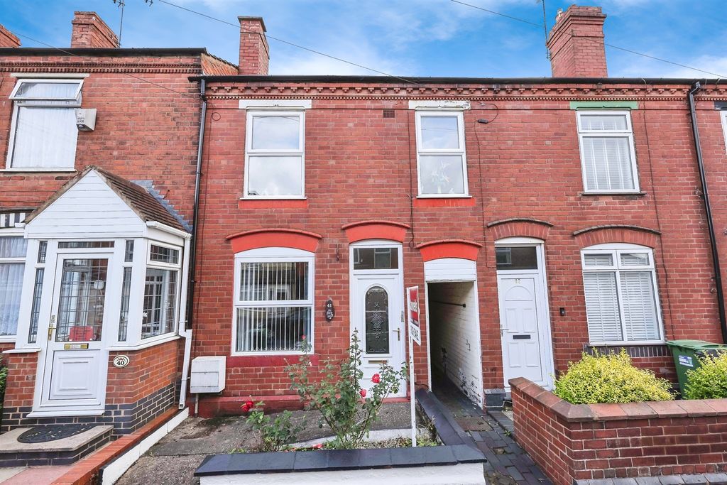 Property photo 1 of 17