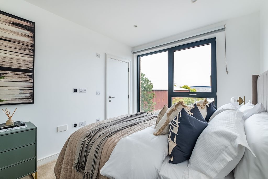 Property photo 3 of 20 4-Caro-House-007