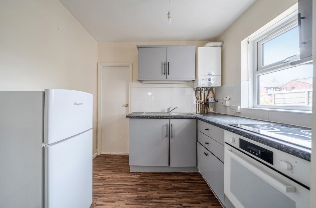 Property photo 3 of 11 1441003-9-69De56c...