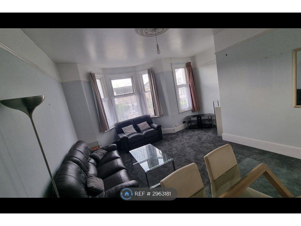 Property photo 2 of 24