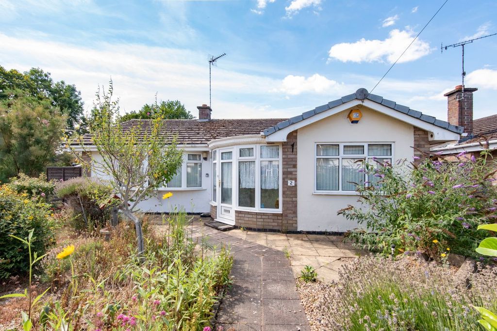 Property photo 2 of 17