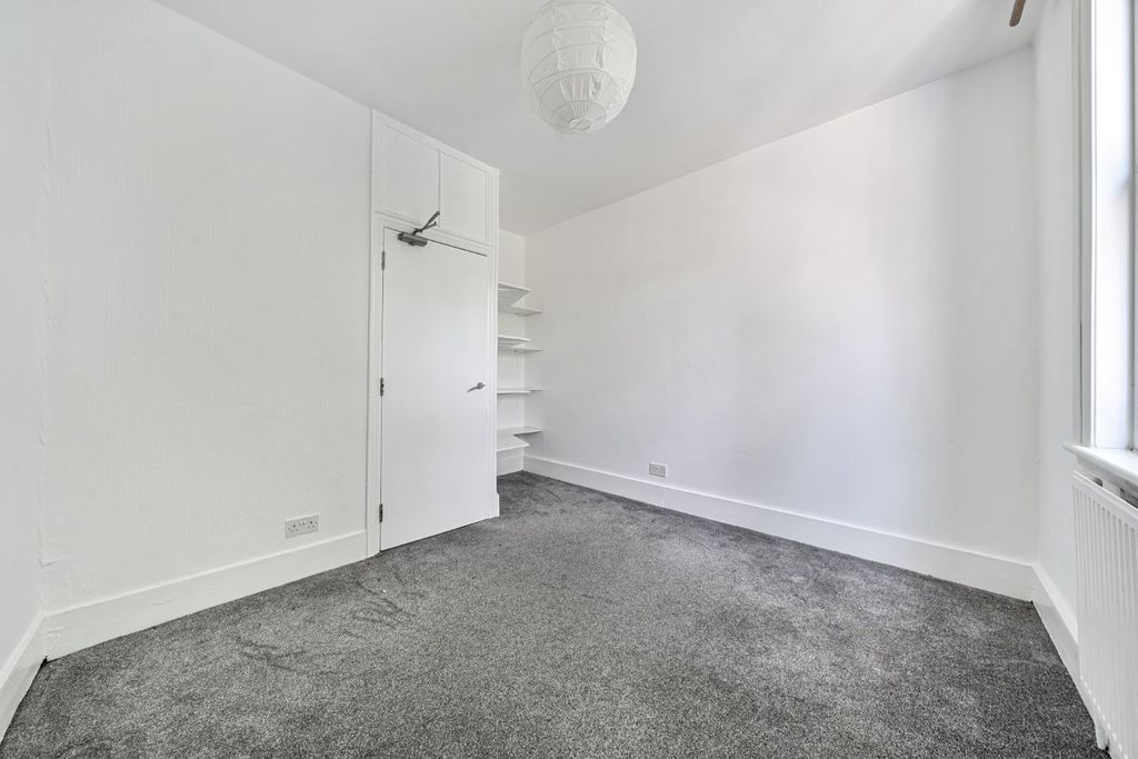 Property photo 2 of 13 Picture No. 19