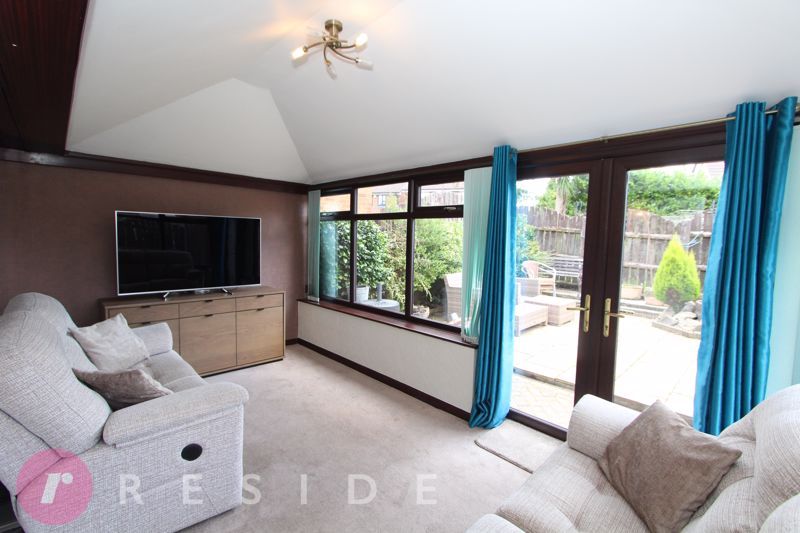 Property photo 2 of 14 Conservatory/Lounge