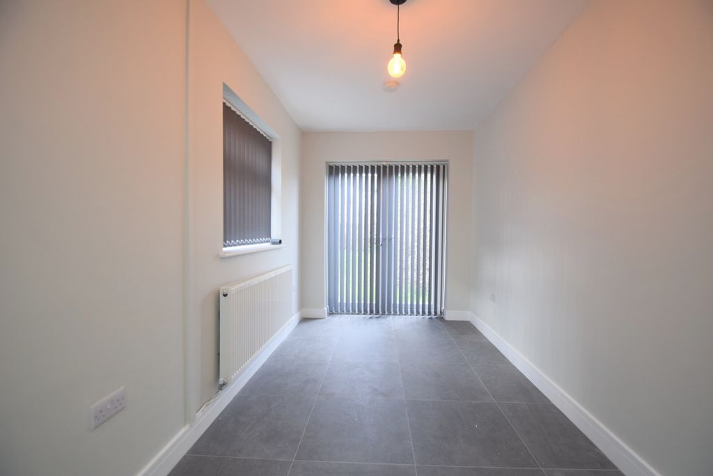 Property photo 3 of 20 Photo 6