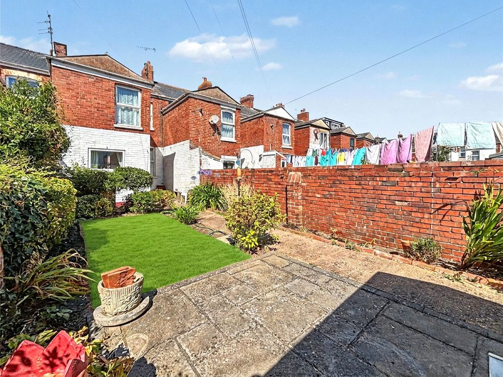 Property photo 2 of 19 Picture No. 33
