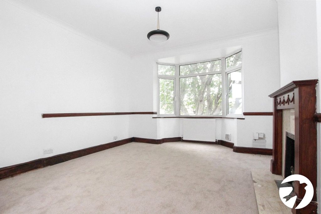 Property photo 2 of 12 Picture No. 19