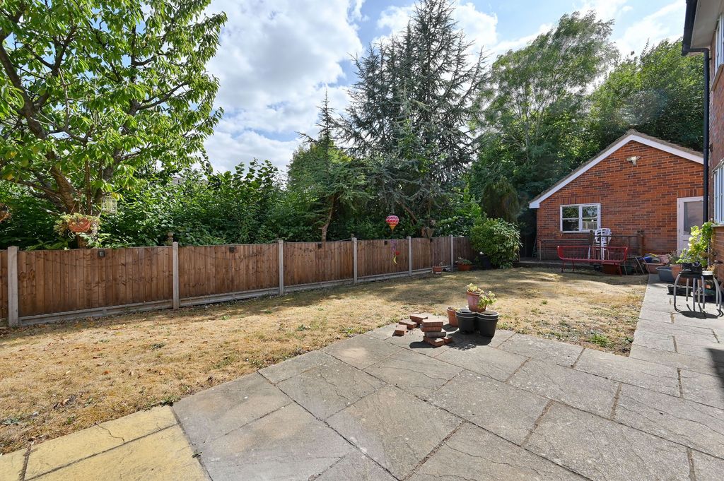 Property photo 2 of 4