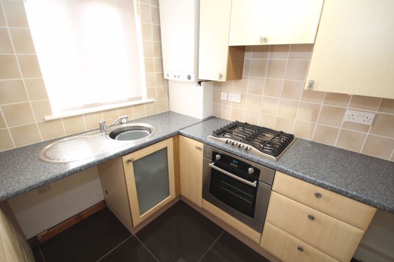 Property photo 3 of 9 Kitchen