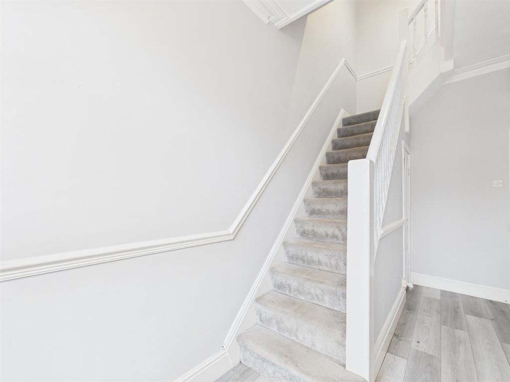 Property photo 3 of 35 Cam03604G0-Pr0227-Still002.Jpg