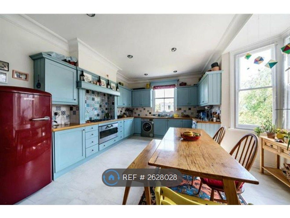 Property photo 1 of 12 Kitchen