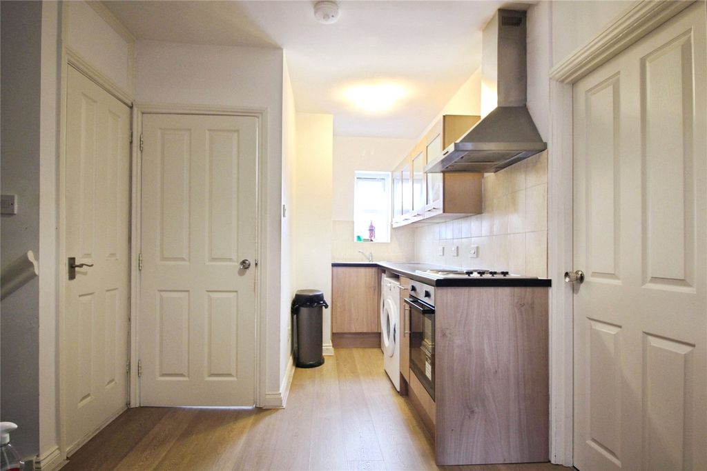 Property photo 3 of 7 Picture No. 31