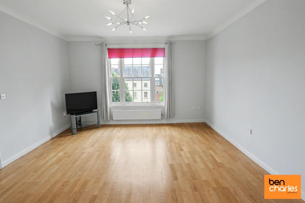 Property photo 2 of 17 Picture No. 13