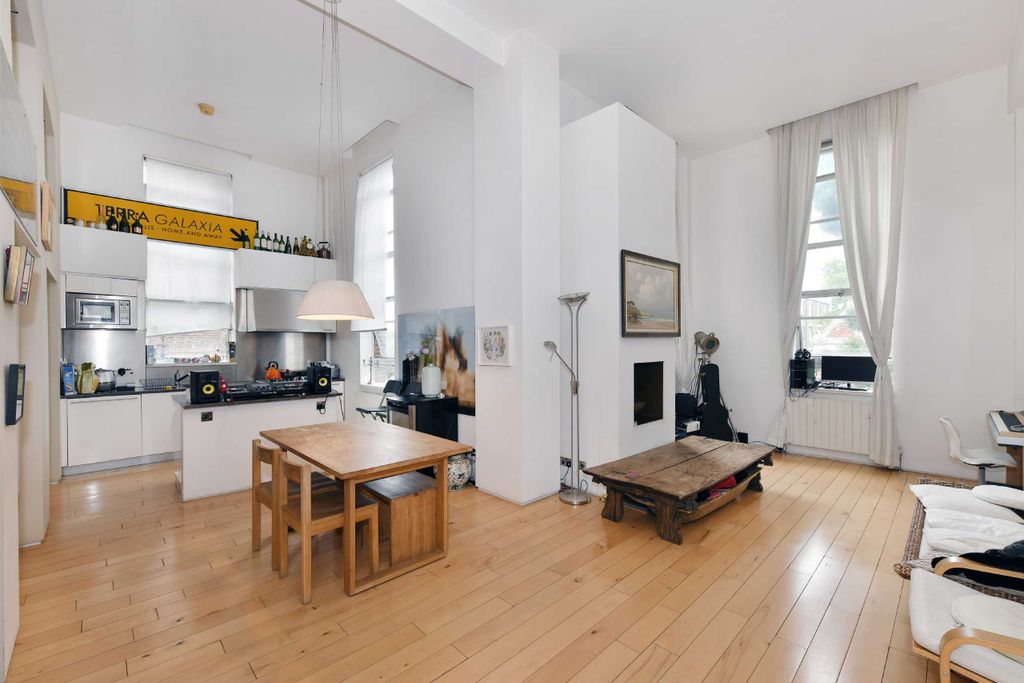 Property photo 2 of 11 Photo