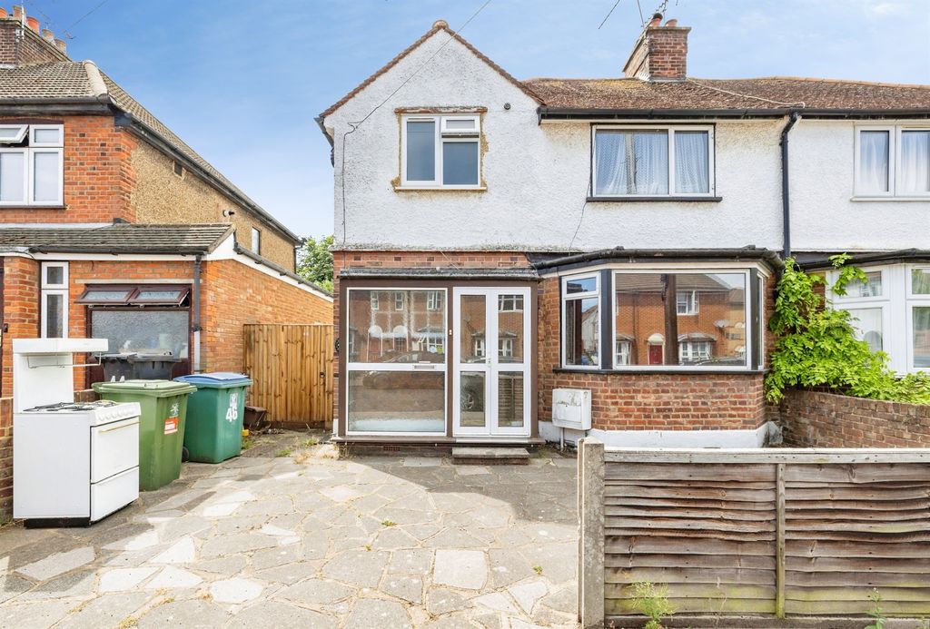 Property photo 1 of 17