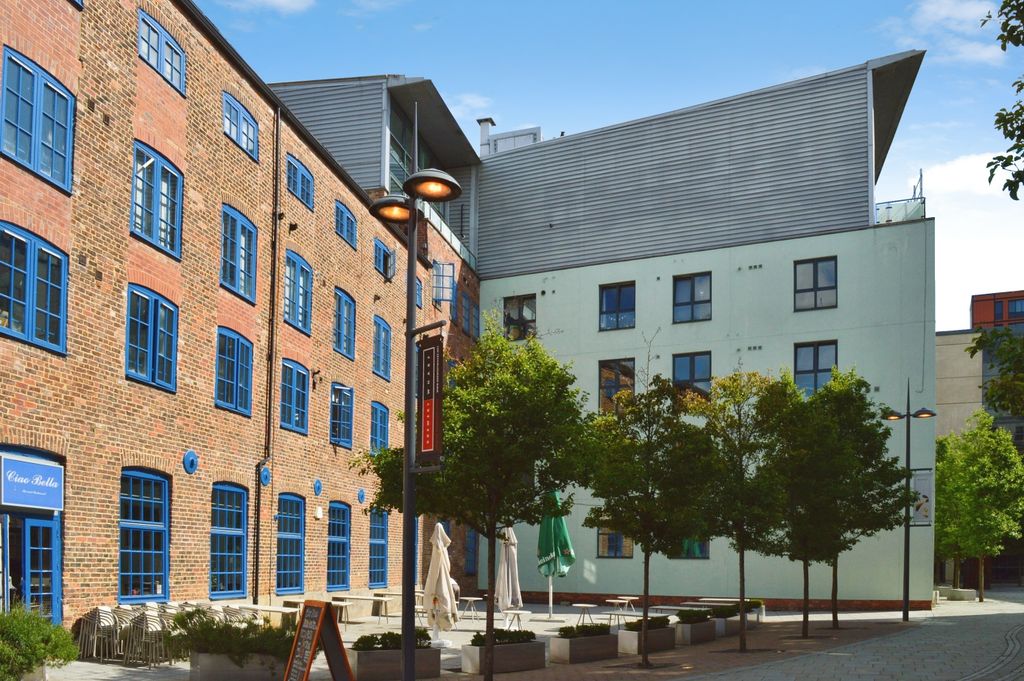 Property photo 1 of 8