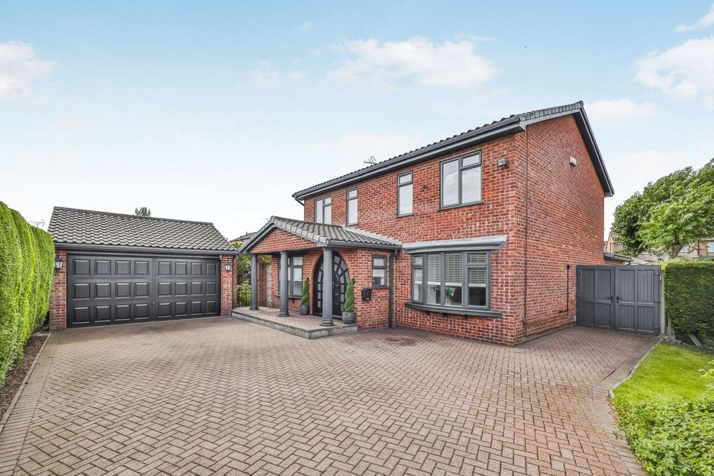 Property photo 1 of 16