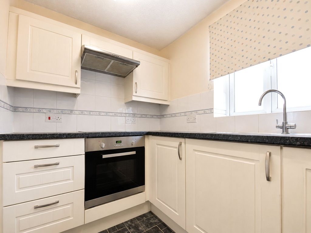Property photo 3 of 7 Picture No. 24