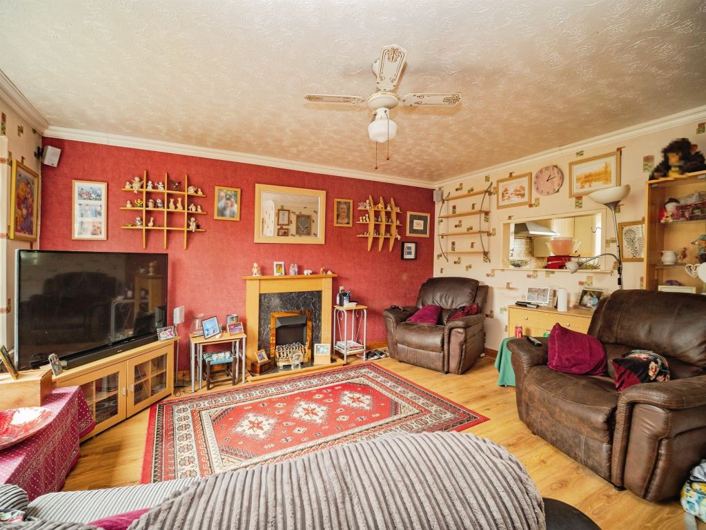 Property photo 3 of 22