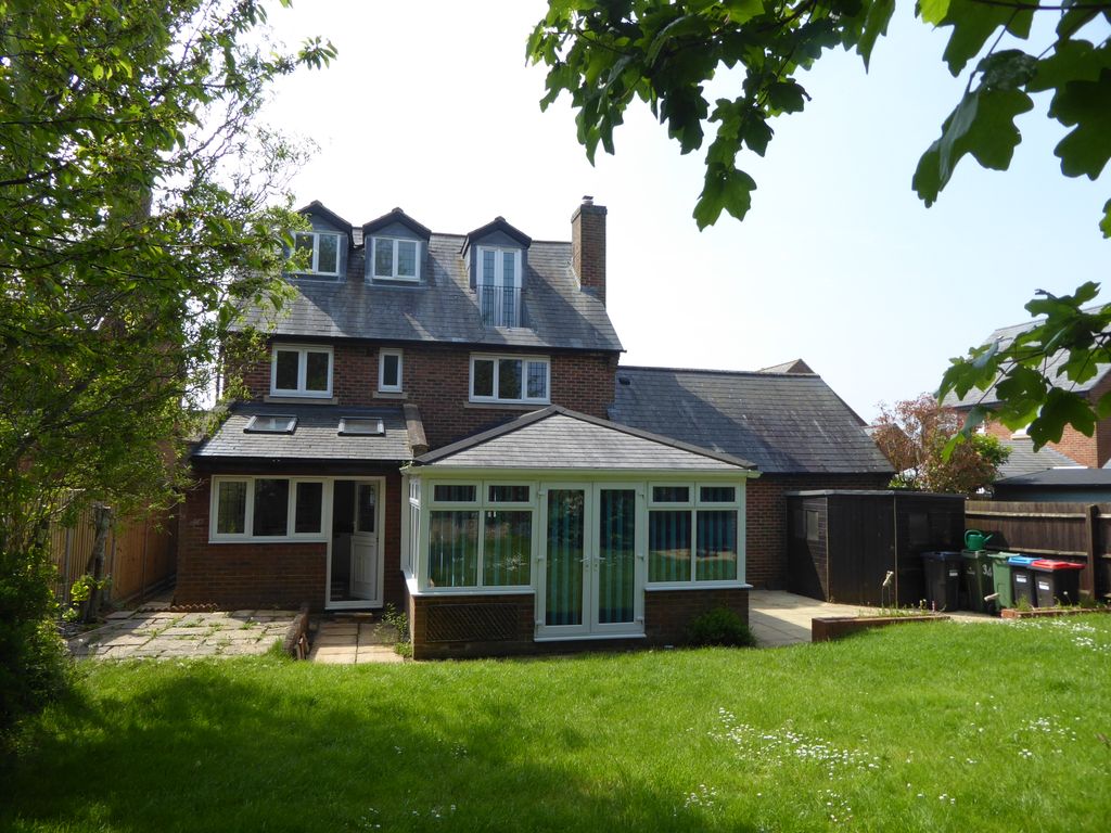 Property photo 2 of 17