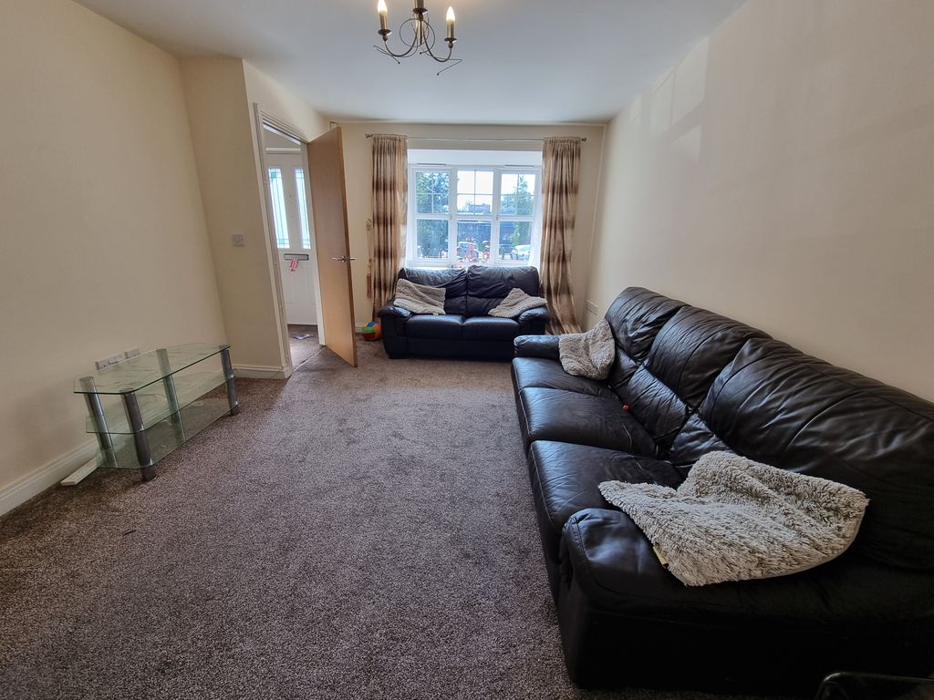 Property photo 2 of 13