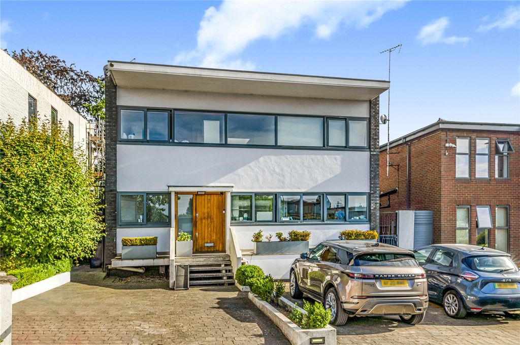 Property photo 1 of 21 Picture No. 10