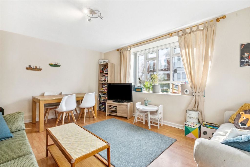 Property photo 1 of 4