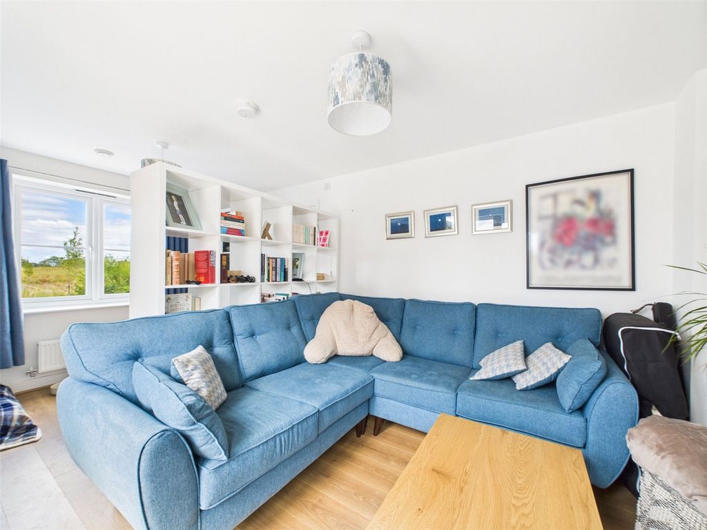 Property photo 3 of 12 Picture No. 13