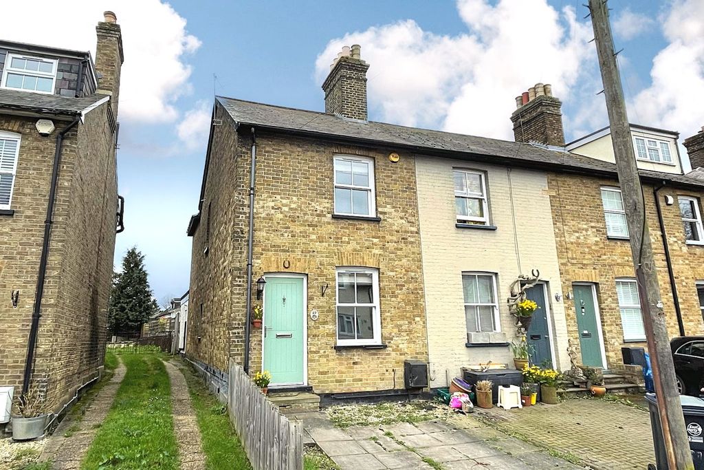 Property photo 1 of 18