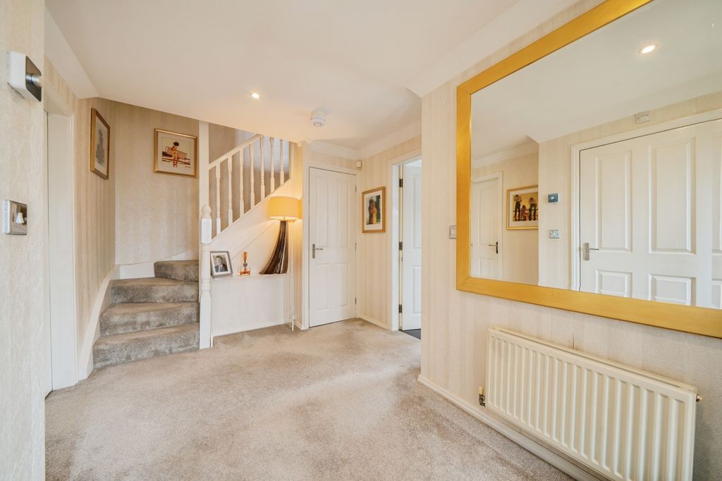 Property photo 3 of 23 Hallway