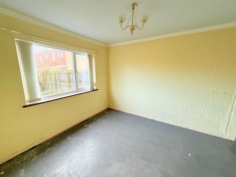 Property photo 3 of 8 Photo 1