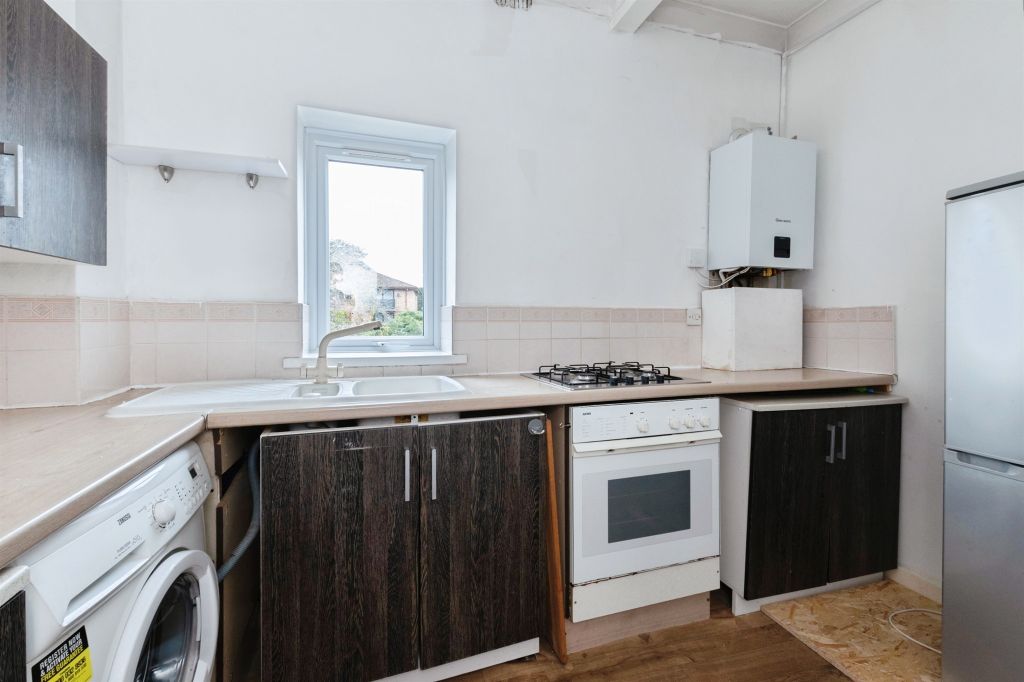 Property photo 3 of 12