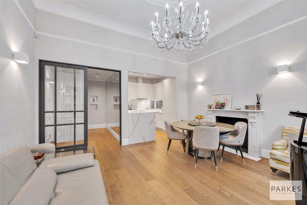 Property photo 2 of 16 Picture No. 10