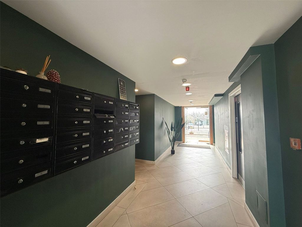 Property photo 2 of 7 Picture No. 30