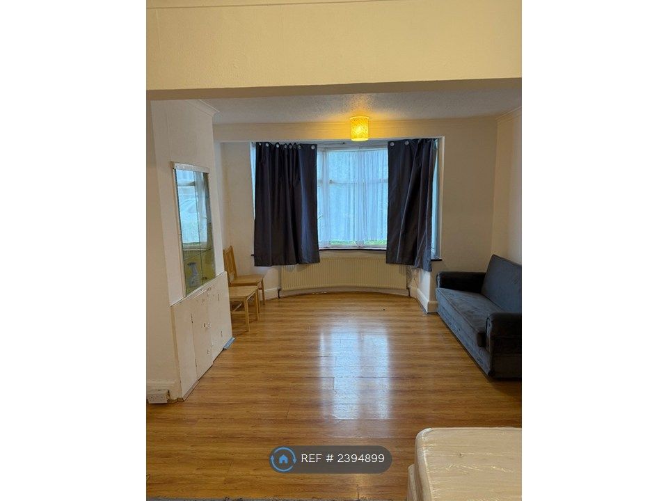 Property photo 1 of 4