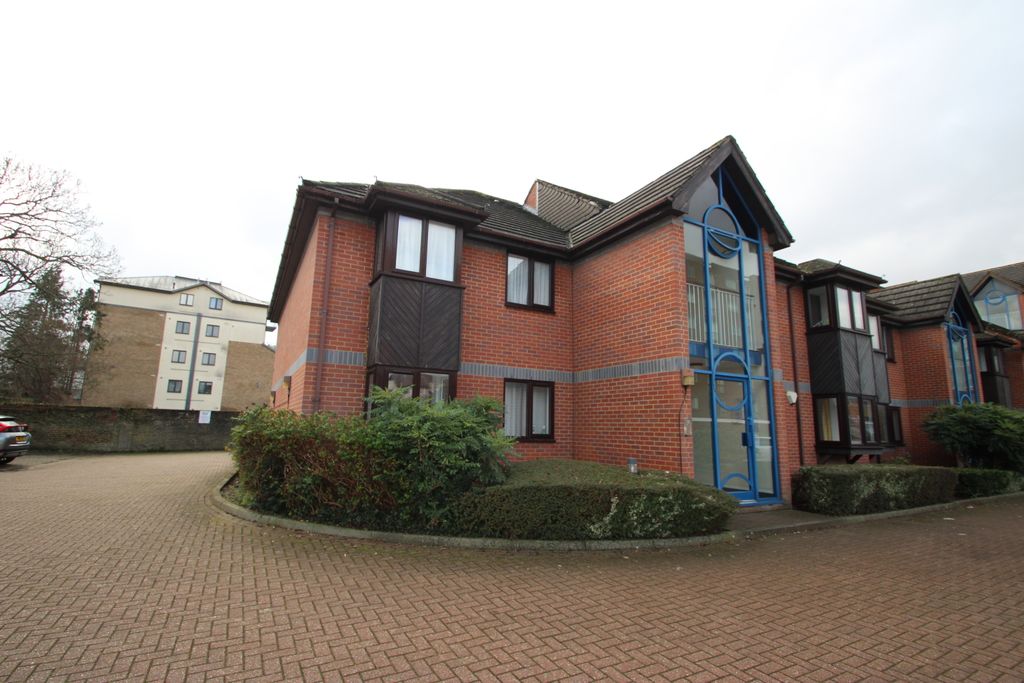 Property photo 1 of 9