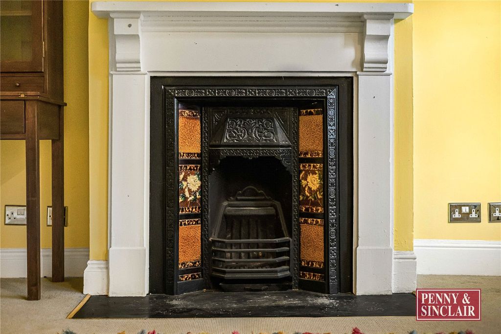 Property photo 3 of 13 Picture No. 10