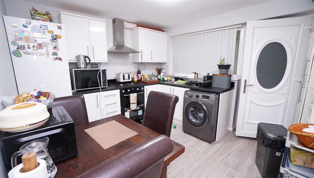 Property photo 3 of 8 Dsc09409.Jpg