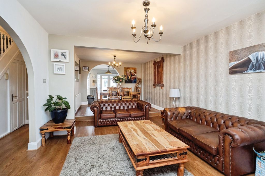 Property photo 2 of 20 Img_5927