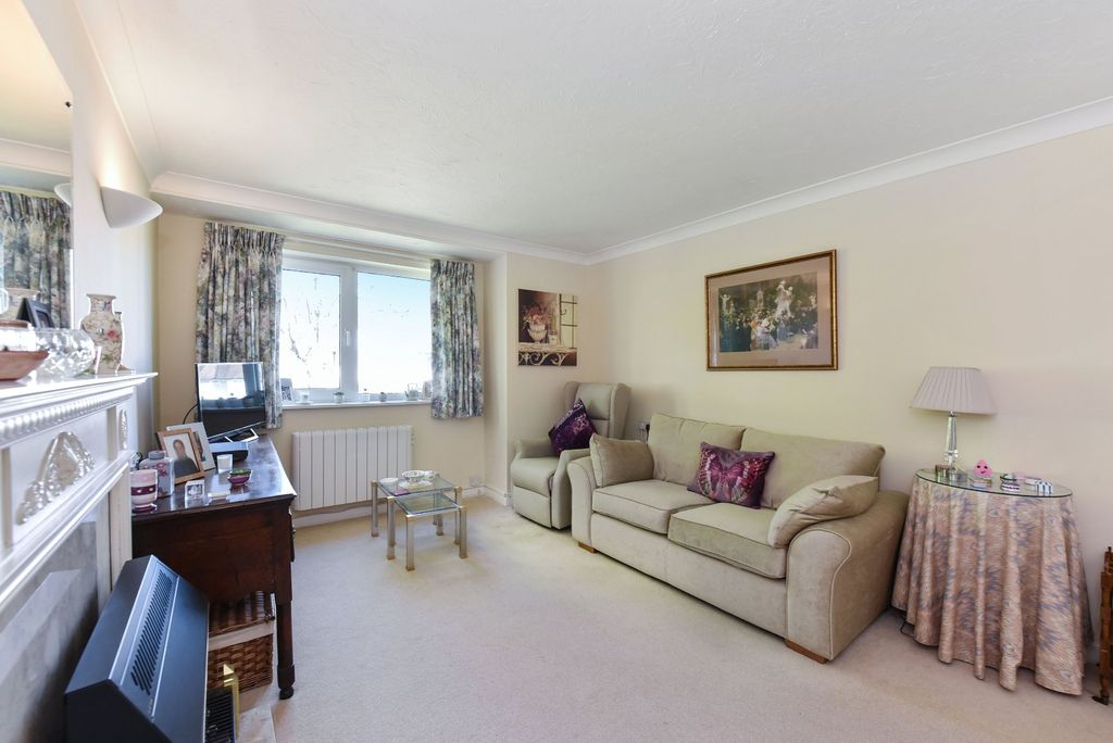 Property photo 3 of 13 Picture No. 23