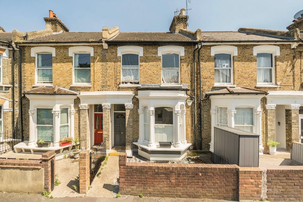 Property photo 1 of 6