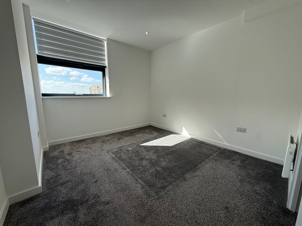 Property photo 3 of 7 Bedroom